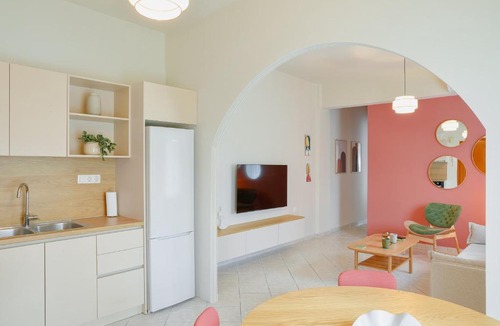 Xanthi Apartment | INOHO Coral Apartment