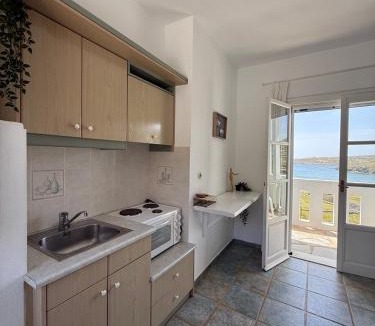 Tinos Town Apartment | Insola resort