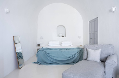 Fira Hotel | Inspire Santorini Luxury Villas