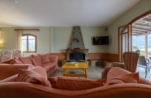 Chalcis House | Ioanna Sunset Retreat
