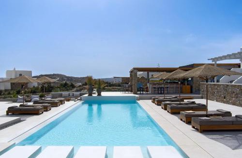 Plintri Hotel | Ionic Suites