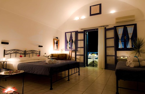 Perissa Hotel | Irigeneia Hotel