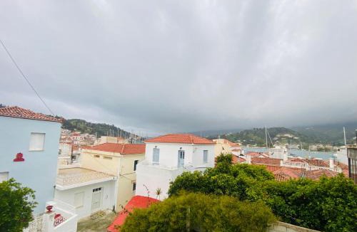 Poros House | Island Traditional House