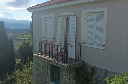 Agia Thekli House | Island Village House