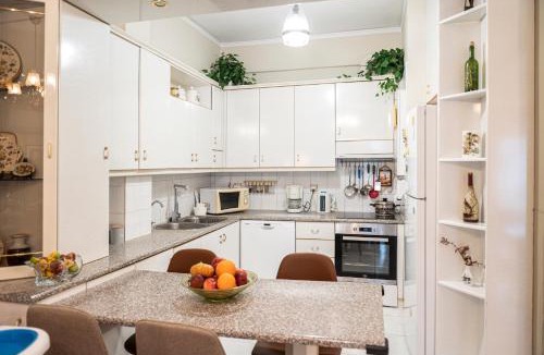 Alexandroupoli Apartment | Ivonnis City & Beach Apartment - Alexandroupoli
