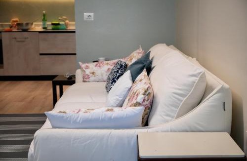Ishem House | Ivy Lalzi Bay Beach House