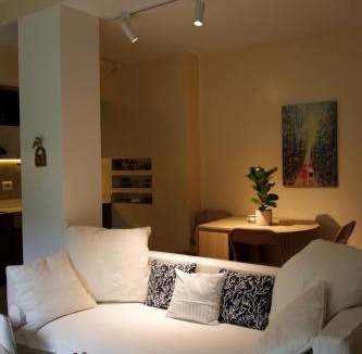 Ishem Apartment | Ivy Lalzi Bay Holiday Apartment
