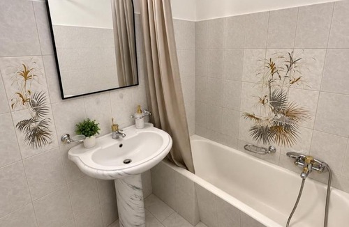 Archangelos Apartment | Jacob's Acropolis