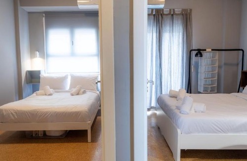 Kerameikos Apartment | Jacuzzi Patio & Acropolis view 2-BD Retreat