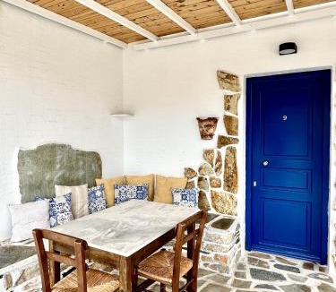 Kini Bed & Breakfast | Jasmine of Cyclades