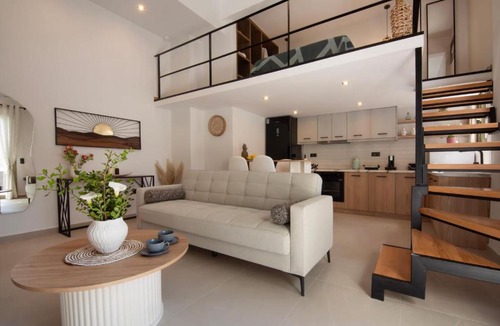 Aegina Town Apartment | Joanna Holiday Home