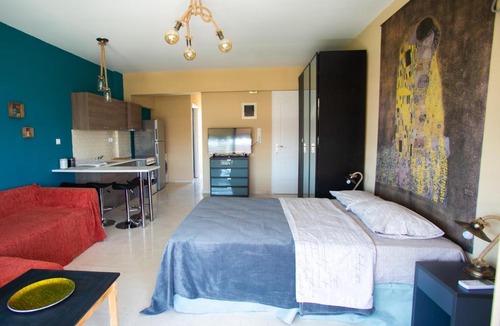 Rafina-Pikermi Apartment | Joanna's studio (Rafina port)