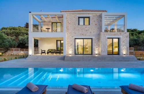Tsilivi Apartment | Julian Private Stone Villa with Sea View