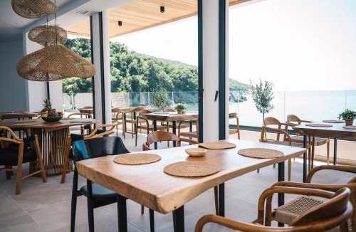 Utjeha Hotel | KAAB Boutique Hotel