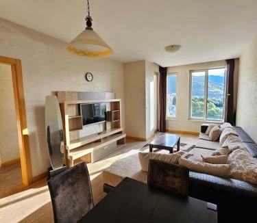 Maini Apartment | Kadmo Sea View Apartment