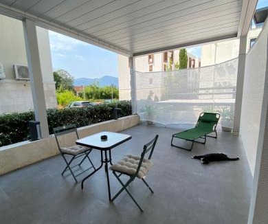 Donja Lastva Apartment | KAI Condo 3 Min Walking to Beach