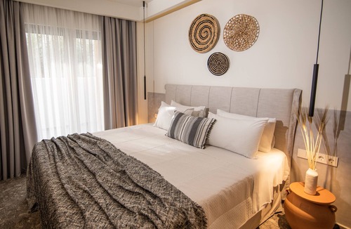 Paliouri House | Kaktus Suites Private Pool