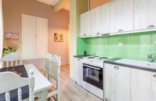 Kalamata Apartment | Kalamata Rose Nest - Urban Comfy Escape