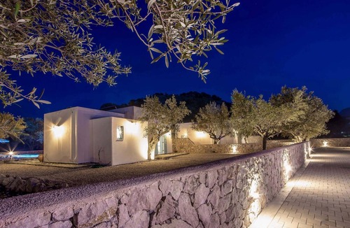 Kalathos House | Kalathos Dream - Blauer Traum by Interhome