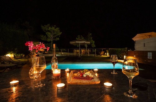 Nea Moudania Villa | Kalma Villa Pente in Moudania