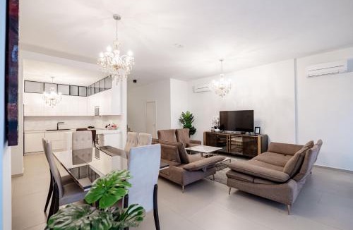 Jala Villa | Kalpazo White Stones