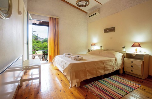 Akrotiri House | Kamera House - 10 min. to Seitan Limania Beach