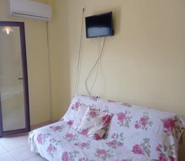 Agia Apartment | Kandilari Apartments