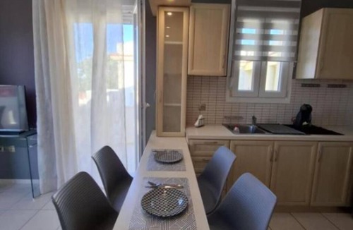 Chios Apartment | Kap Home · Central · Private Balcony