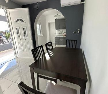 Salamis Apartment | Karmen House