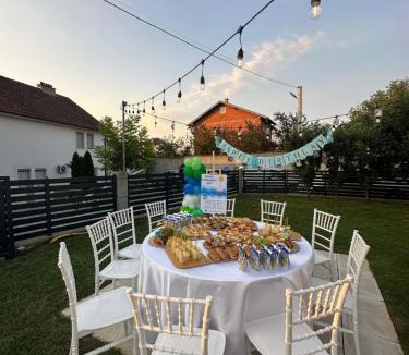 Prizren Other | Karrige dhe tavolina me qera per evente te ndryshme