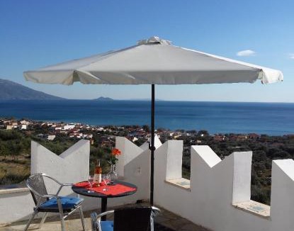 Marathokampos Apartment | Kastro Villas