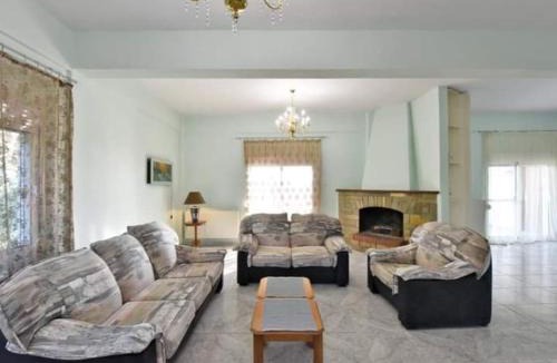 Nea Potidaia House | Katy's House Spacious House by a quiet beach next to N Potidea