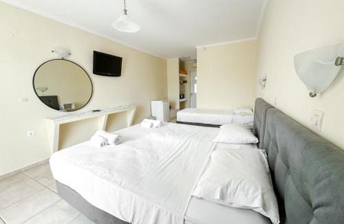 Kavos Hotel | Kavos Plaza Hotel