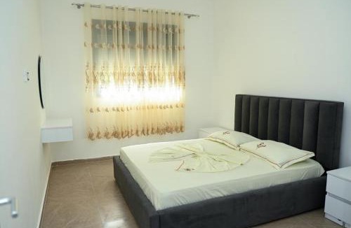 Golem Apartment | Kayla Apartament