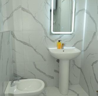 Golem Apartment | Kayla Apartament