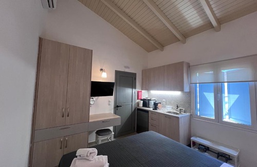Korissia Apartment | Kea Harbor 1