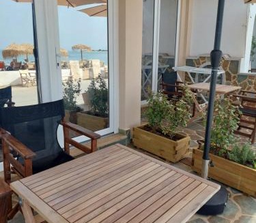 Elafonisos Apartment | Kedros -Small Seaside Studio -Ground Floor
