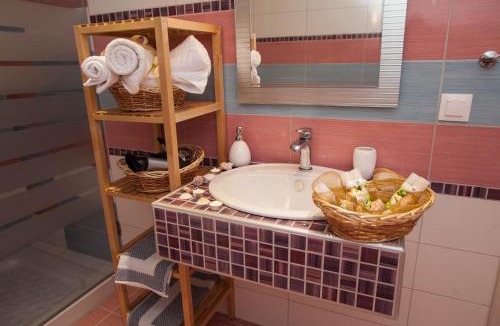 Polichrono Apartment | Kentrikon Suites