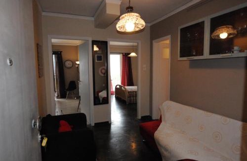 Agii Apostoli Apartment | Kinetta Apartments