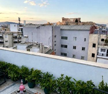 Athens Apartment | KK Athens Fine Stay -Neos Kosmos-Modern Apartments Opposite Metro with Rooftop Lounge & Acropolis Views