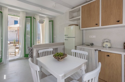Tripiti House | KLIMA BAY Beachfront Boutique Houses (Green)