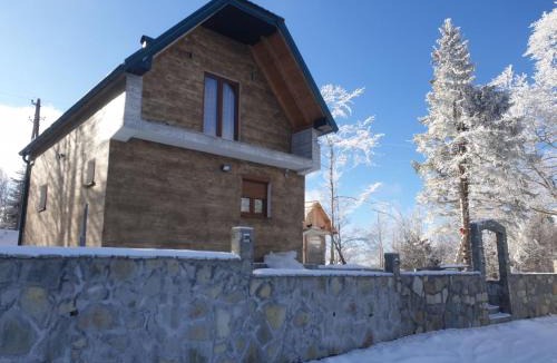 Montenegro Cabin | Konak Mara- Komovi