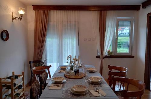 Cetinje House | Konak Ugnji-Village