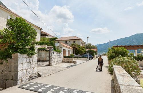 Dobrota Apartment | Konoba 224 Apartments