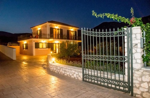 Karavados Apartment | Korallis Villas