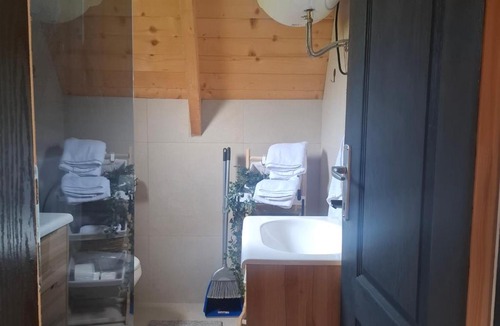 Milosevici Apartment | Korijeni