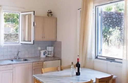 Pylos-Nestoras Apartment | Koroni Akrita Charm, Schiza Poolside & Garden Nest
