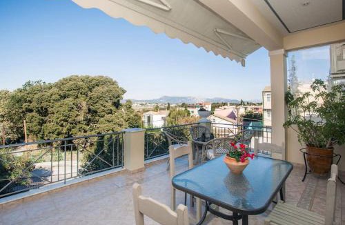 Kanoni Apartment | Koryfo Penthouse, 3km from Corfu Old Town (Kanoni)