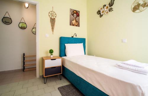 Melikia Apartment | Kostas River 2-bedroom house