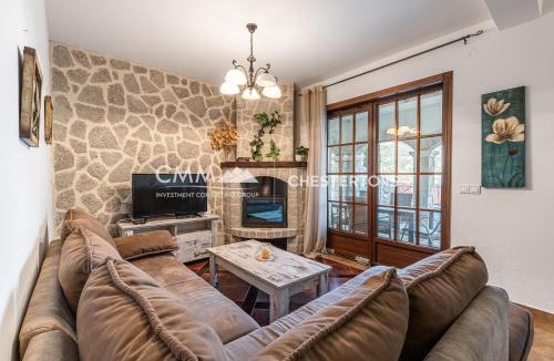 Donja Kostanjica Villa | Kotor Bay Three Bedroom Villa with Private Pool